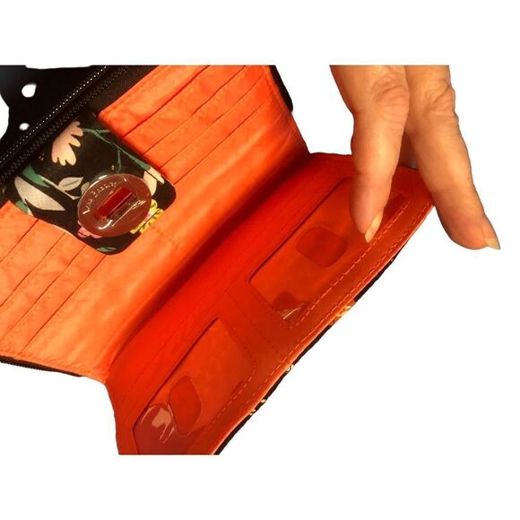 Vera Bradley Tangerine Twist Turnlock Wallet - Picture 4 of 9